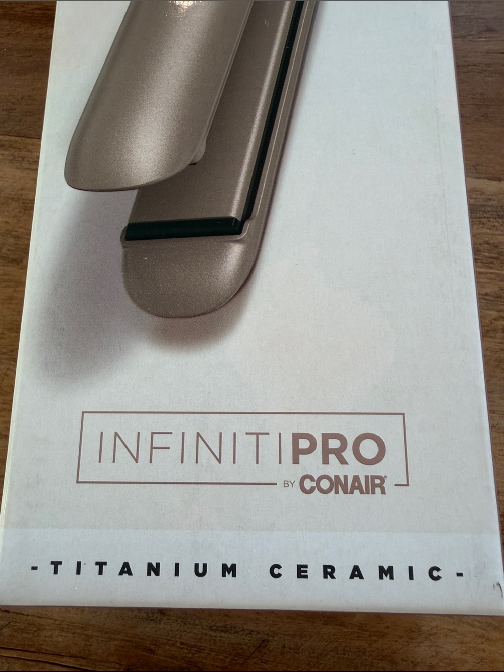 Conair Infinitipro frizz free flex 1” flat iron - Picture 2 of 6